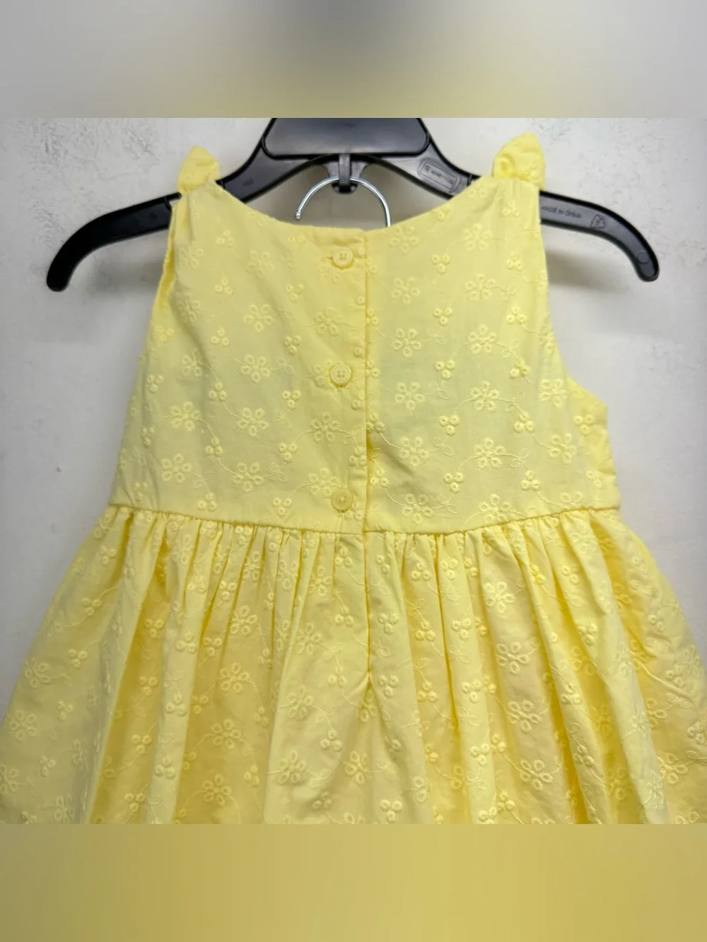 Oshkosh B’Gosh size 24M Baby Girl Summer Yellow Eyelet Babydoll Dress
